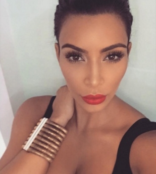 Ким Кардашьян: &quot;Я ненавижу свою грудь!&quot;