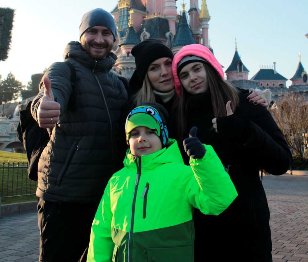 Олег Собчук с женой и детьми
