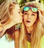 Вера Брежнева и ее дочь Соня