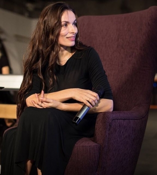 Надежда Мейхер рассказала о воспитании трехмесячной дочери