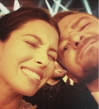 Веселая семейка: Джессика Бил опубликовала новое фото с сыном