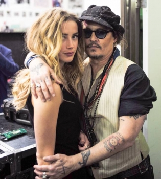 Джонни Депп впервые рассказал, как влюбился в Эмбер Херд