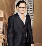 Джонни Депп стильный