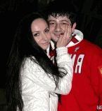 Михаил галустян с женой