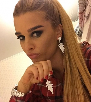 Ксения Бородина худеет после родов с помощью компьютерных технологий