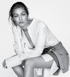 Нежный соблазн: Джиджи Хадид снялась в стильной рекламе Stuart Weitzman