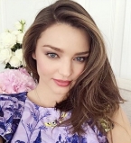 Готовимся к весне: Миранда Керр сделала короткую стрижку