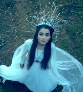 Анна Тринчер