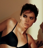 Еще горячее: в сети появились новые снимки Кендалл Дженнер для Calvin Klein