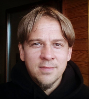 Солисту ТНМК сделали операцию