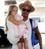 4-летнюю дочь Виктории и Дэвида Бекхэмов признали иконой стиля