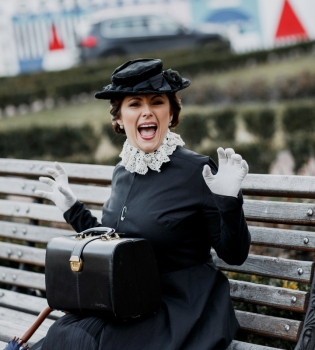 Даша Малахова станет украинской Мэри Поппинс в новом фотопроекте