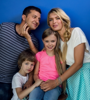 Вера Брежнева и Владимир Зеленский в фильме 8 лучших свиданий