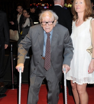 Умер 103-летний создатель франшизы об Индиане Джонсе