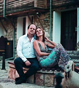 Виктор Бронюк с женой