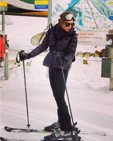 Веселые каникулы: Линдсей Лохан развлекается на горнолыжном курорте