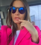 Кети Топурия подарила дочери первые сережки