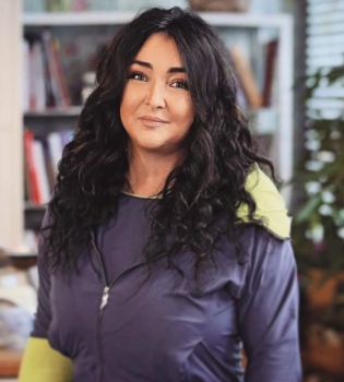 Лолита о первой встрече с молодым мужем: &quot;Я подумала, что он стриптизер!&quot;