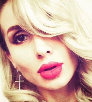 Новая прическа: Loboda сделала себе милые кудряшки