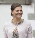 Кронпринцесса Швеции Виктория опубликовала фото с новорожденным сыном