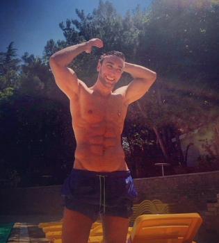 Иракли Макацария отправит одну из девушек домой сразу после первой встречи