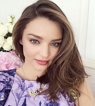 Это любовь: Миранда Керр впервые опубликовала совместные фото с бойфрендом