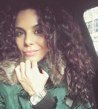 Настя Каменских о своих кудрях: &quot;Это самые удобные волосы на свете!&quot;