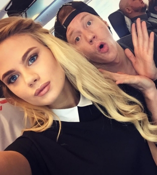 Девушка Никиты Преснякова пышно отпраздновала свое 19-летие