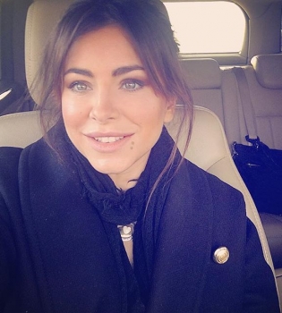 Ани Лорак показала, как встретила 8 Марта с мужем