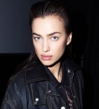 Соблазнительная Ирина Шейк позирует для новой рекламы нижнего белья