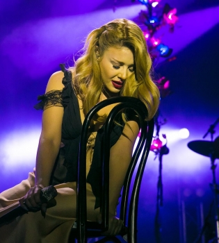 Тина Кароль в США