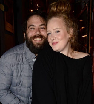 СМИ: певица Адель вышла замуж