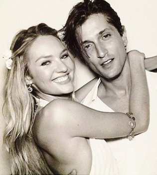 Кэндис Свейнпол и ее жених Херманн Николи ждут первенца