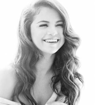 Трогательно: Селена Гомес позирует с отцом