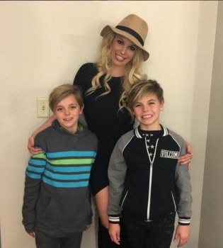 Бритни Спирс с детьми