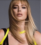 Домашнее селфи: Даутцен Крус позирует без макияжа