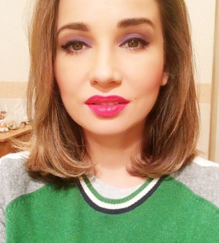 Анфиса Чехова выступила со спектаклями на Донбассе