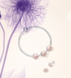 Новая весенняя колекция PANDORA