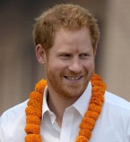 Привет из Непала: принц Гарри поделился фотографиями из личного архива