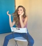 Дочь Веры Брежневой Соня Киперман рассказала, что думает о замужестве своей звездной мамы с Константином Меладзе.