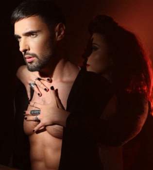 Виталий Козловский снял страстное видео со своей возлюбленной