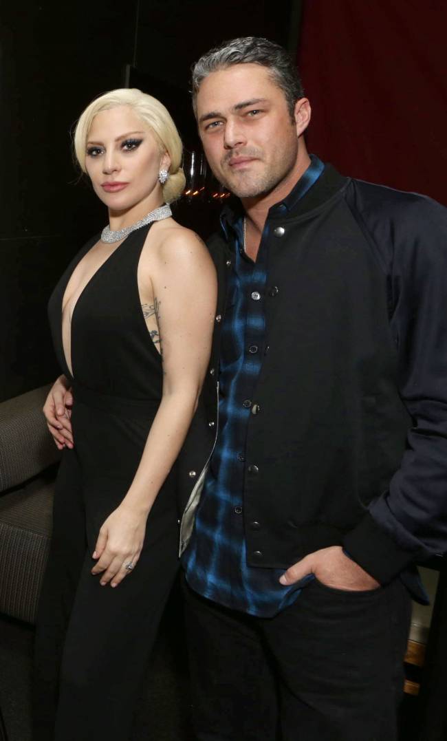 Леди Гага тайно вышла замуж за Тейлора Кинни &ndash; СМИ
