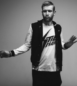 В сети появилась первая фотография дочери Ивана Дорна