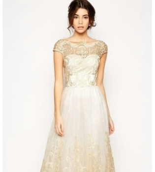 DressForDay: идеальное платье для важного события