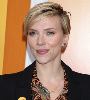 У Скарлетт Йоханссон появился робот-двойник