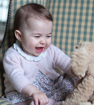 В честь принцессы Шарлотты назвали сорт цветов