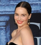 Лена Хиди, Эмилия Кларк, Николай Костер-Вальдау: звезды блистают на презентации нового сезона &quot;Игры престолов&quot;