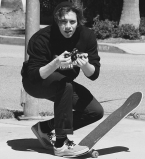 Бруклин Бекхэм поделился романтичным фото знаменитых родителей