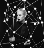 Onuka представила новый футуристический клип