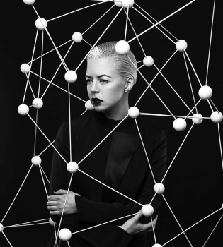 Onuka представила новый футуристический клип